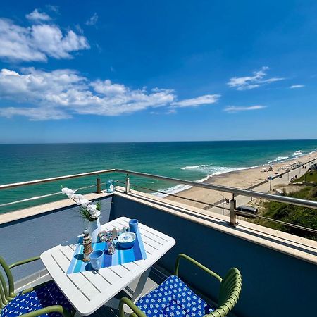 Aurora Apartments On The Beach Obzor Exterior foto