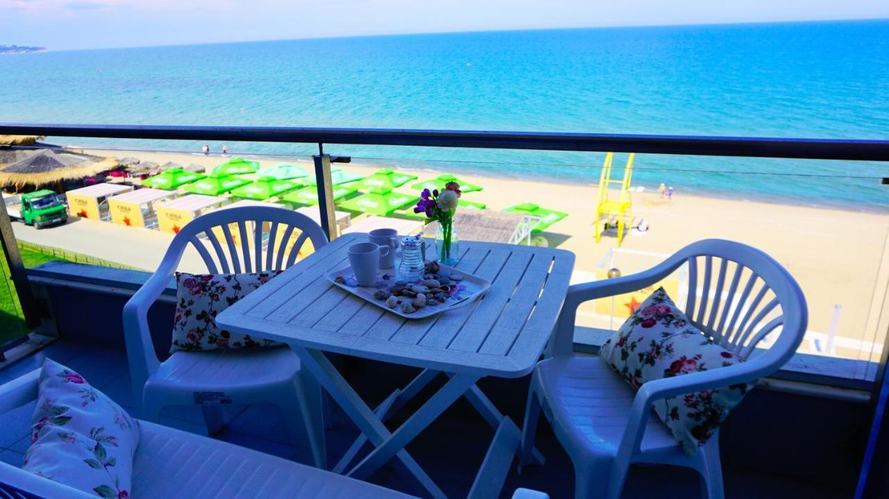 Aurora Apartments On The Beach Obzor Exterior foto