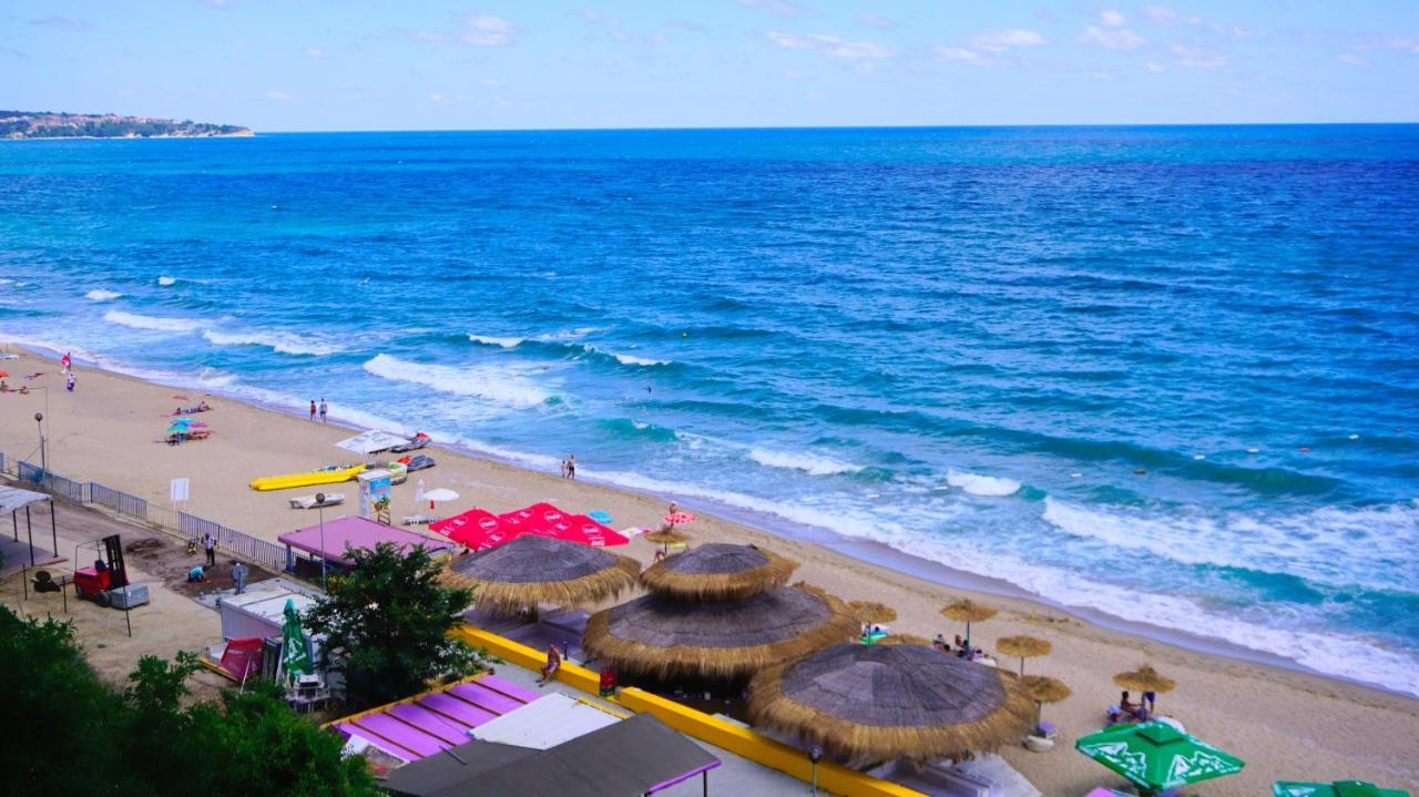 Aurora Apartments On The Beach Obzor Exterior foto