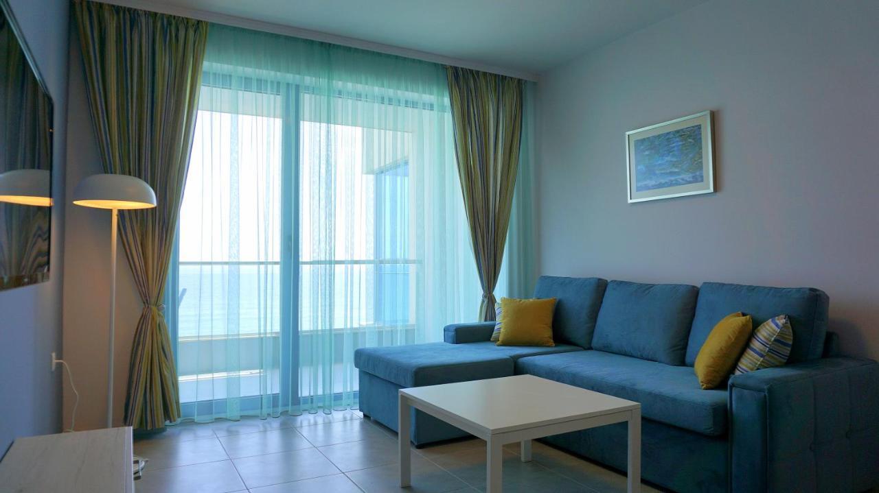 Aurora Apartments On The Beach Obzor Exterior foto