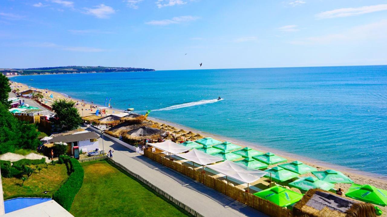 Aurora Apartments On The Beach Obzor Exterior foto