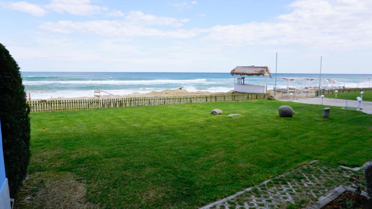 Aurora Apartments On The Beach Obzor Exterior foto
