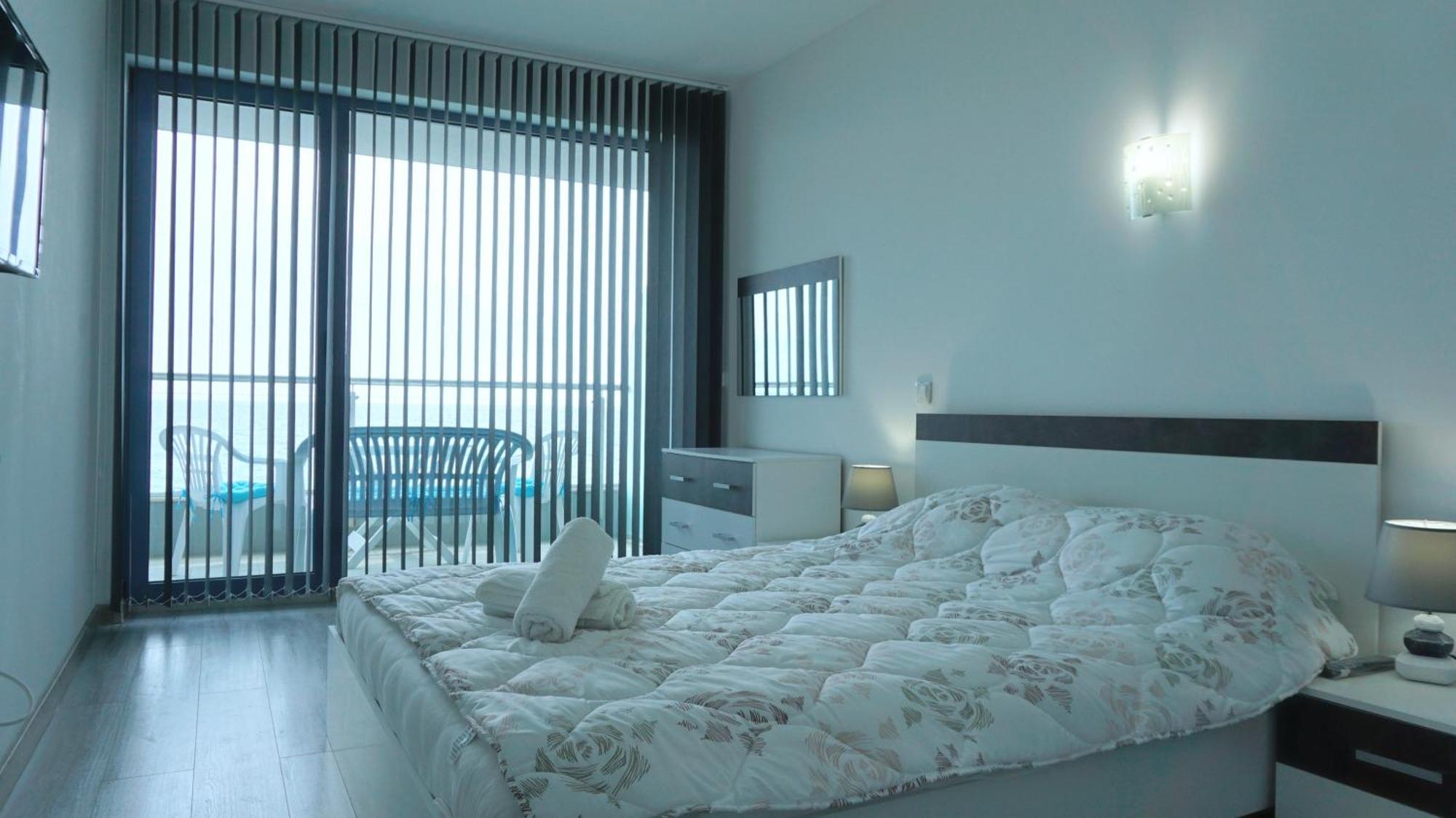 Aurora Apartments On The Beach Obzor Cameră foto
