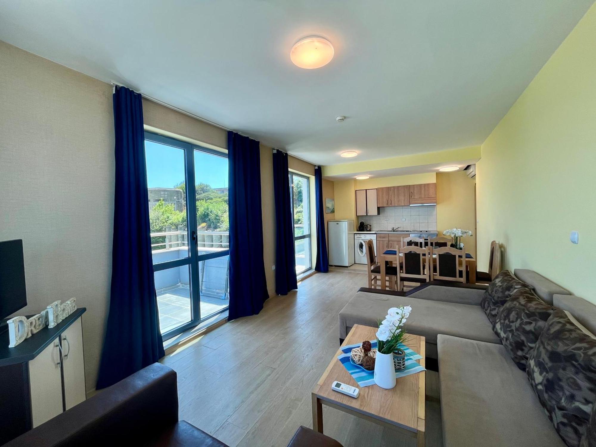 Aurora Apartments On The Beach Obzor Exterior foto